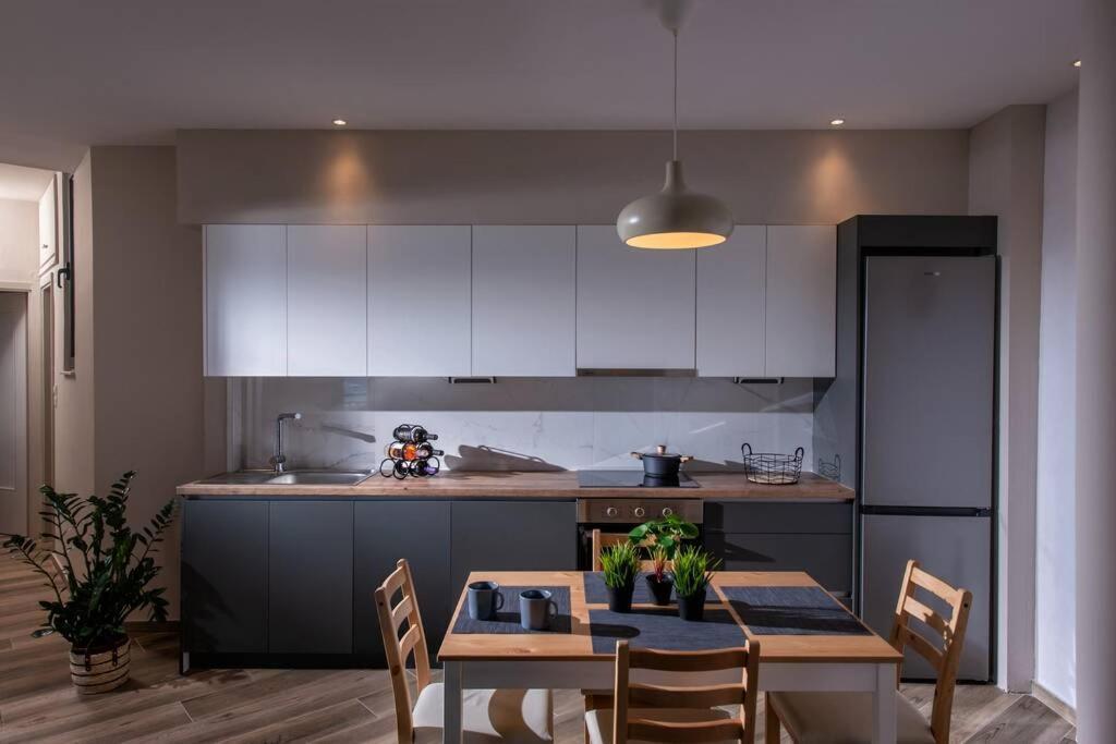 Archipelagos Apt In The Heart Of The City Heraklion (Crete) Exterior foto