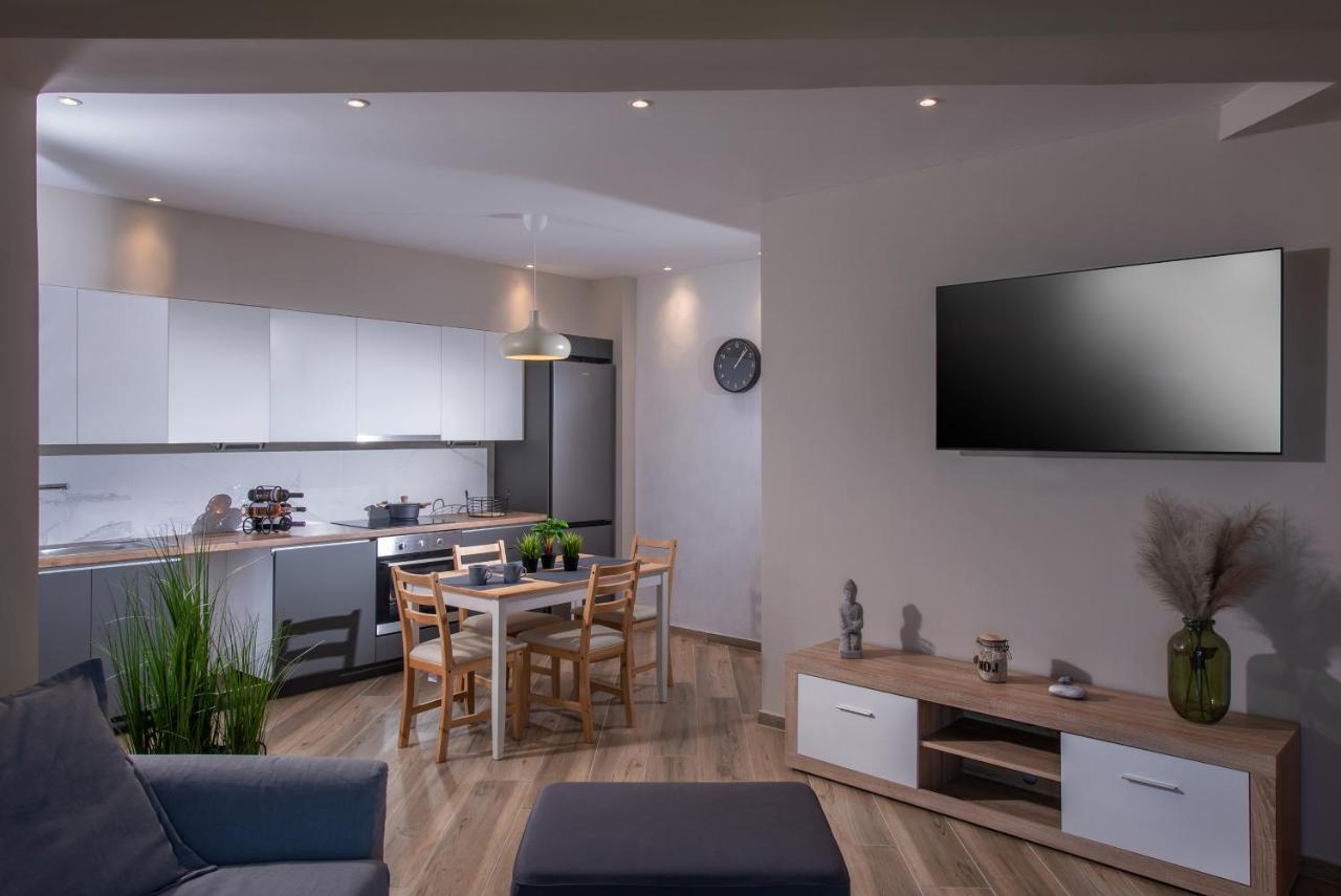 Archipelagos Apt In The Heart Of The City Heraklion (Crete) Exterior foto